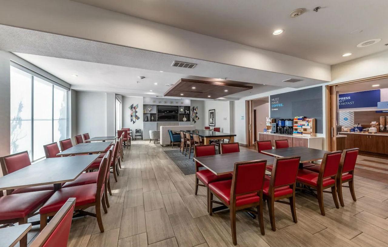 Holiday Inn Express & Suites Fort Worth - Fossil Creek By Ihg Dış mekan fotoğraf