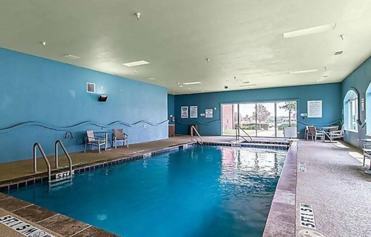 Holiday Inn Express & Suites Fort Worth - Fossil Creek By Ihg Dış mekan fotoğraf