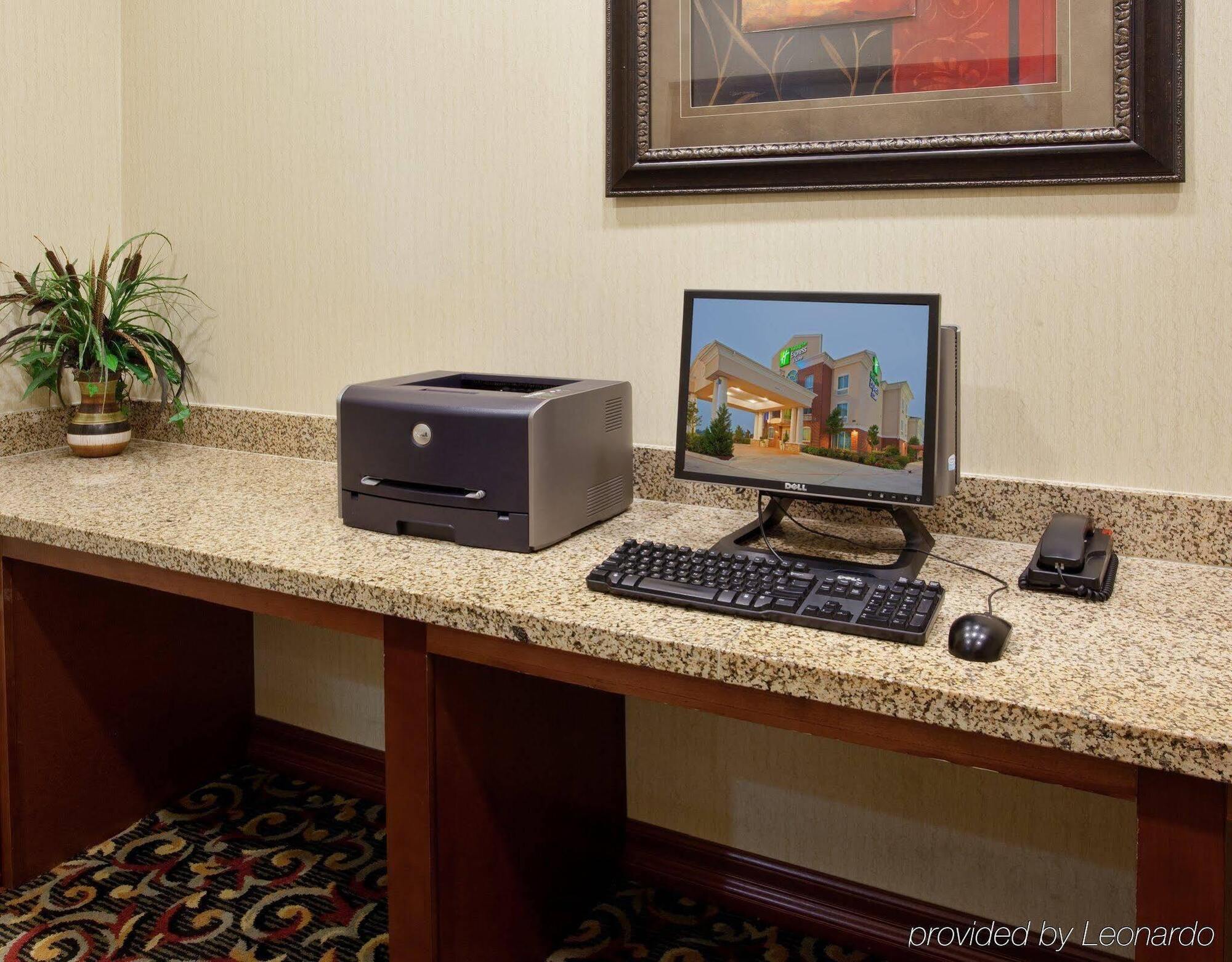 Holiday Inn Express & Suites Fort Worth - Fossil Creek By Ihg Dış mekan fotoğraf